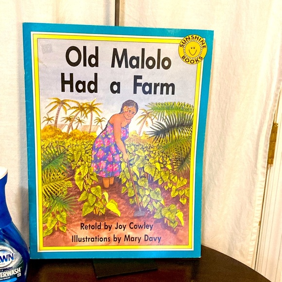Other - Oversized book “Old Maliki Had A Farm” by Joy Cowly